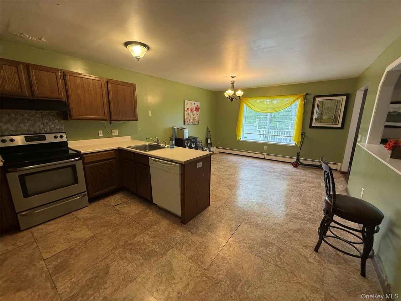 38 Edmunds Ln #A - Photo 7 of 18