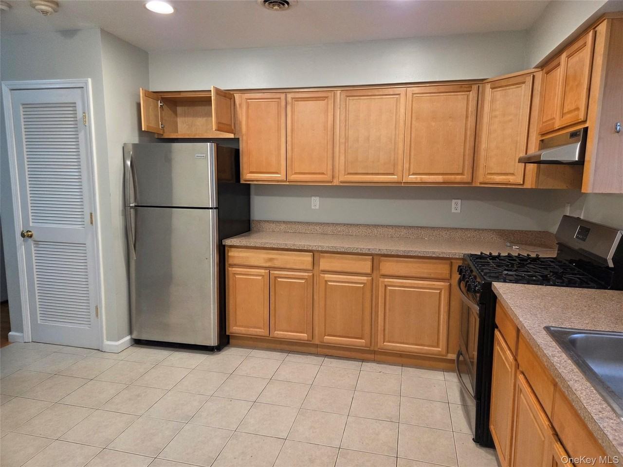 16 Pavilion Ridge Way #7 - Photo 3 of 7