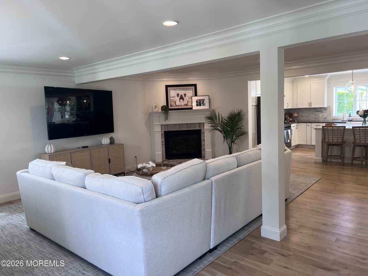 703 Boston Blvd - Photo 4 of 40
