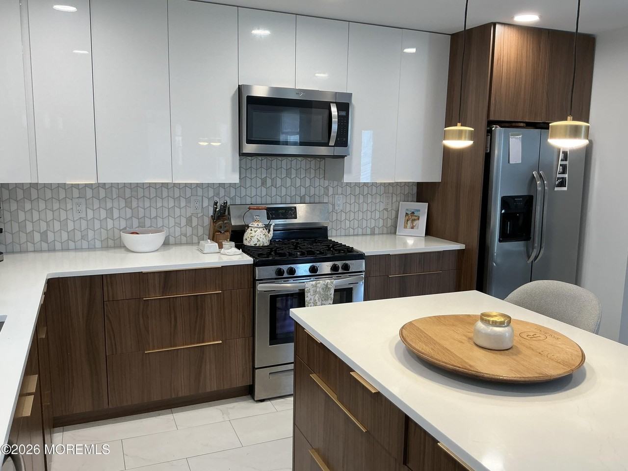 706 3rd Ave #REAR - Photo 4 of 20