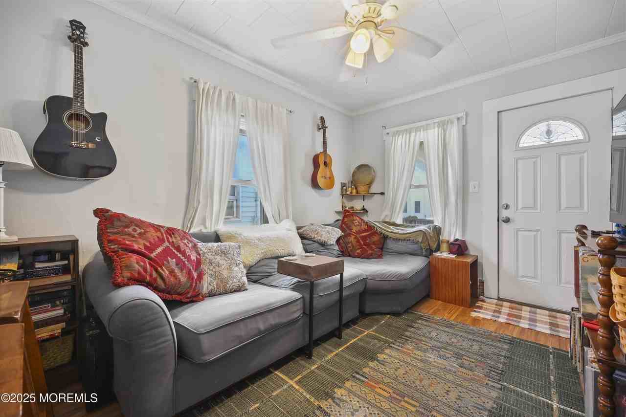 404 16th Ave - Photo 6 of 21