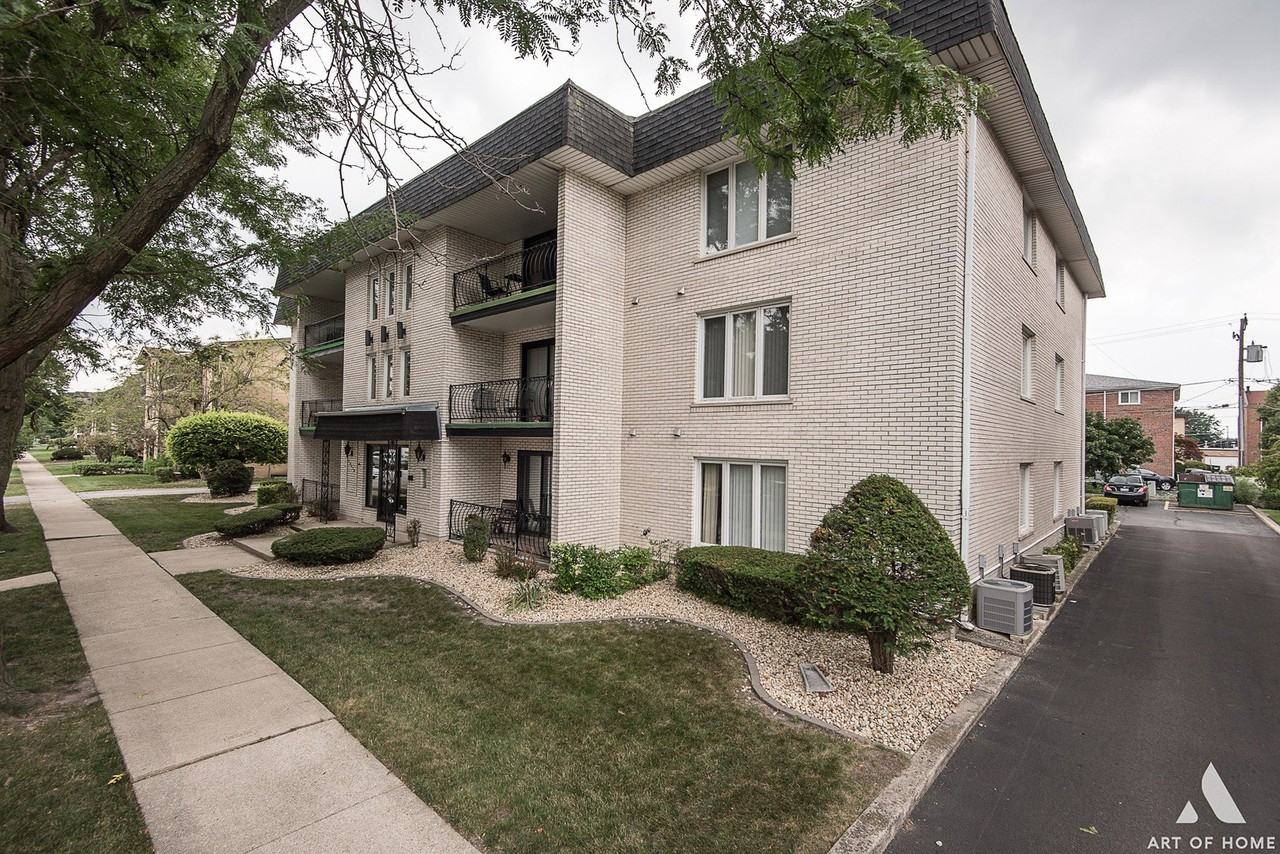 10910 Kilpatrick Ave #3NW - Photo 2 of 18