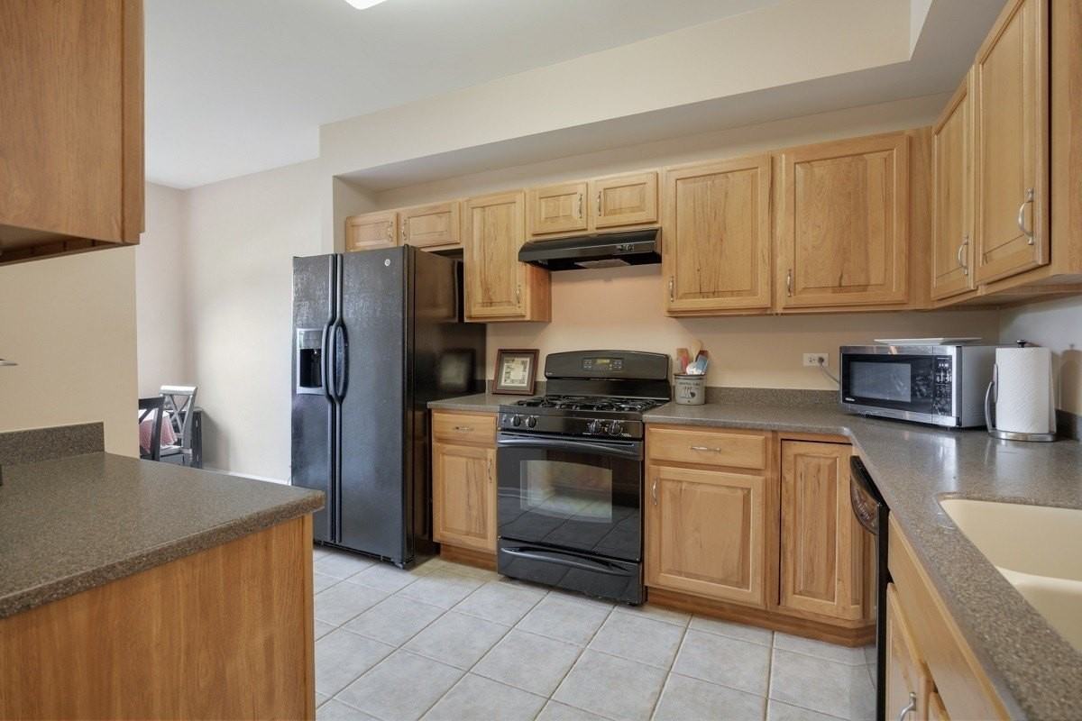 12452 Wedgemere Dr - Photo 3 of 20