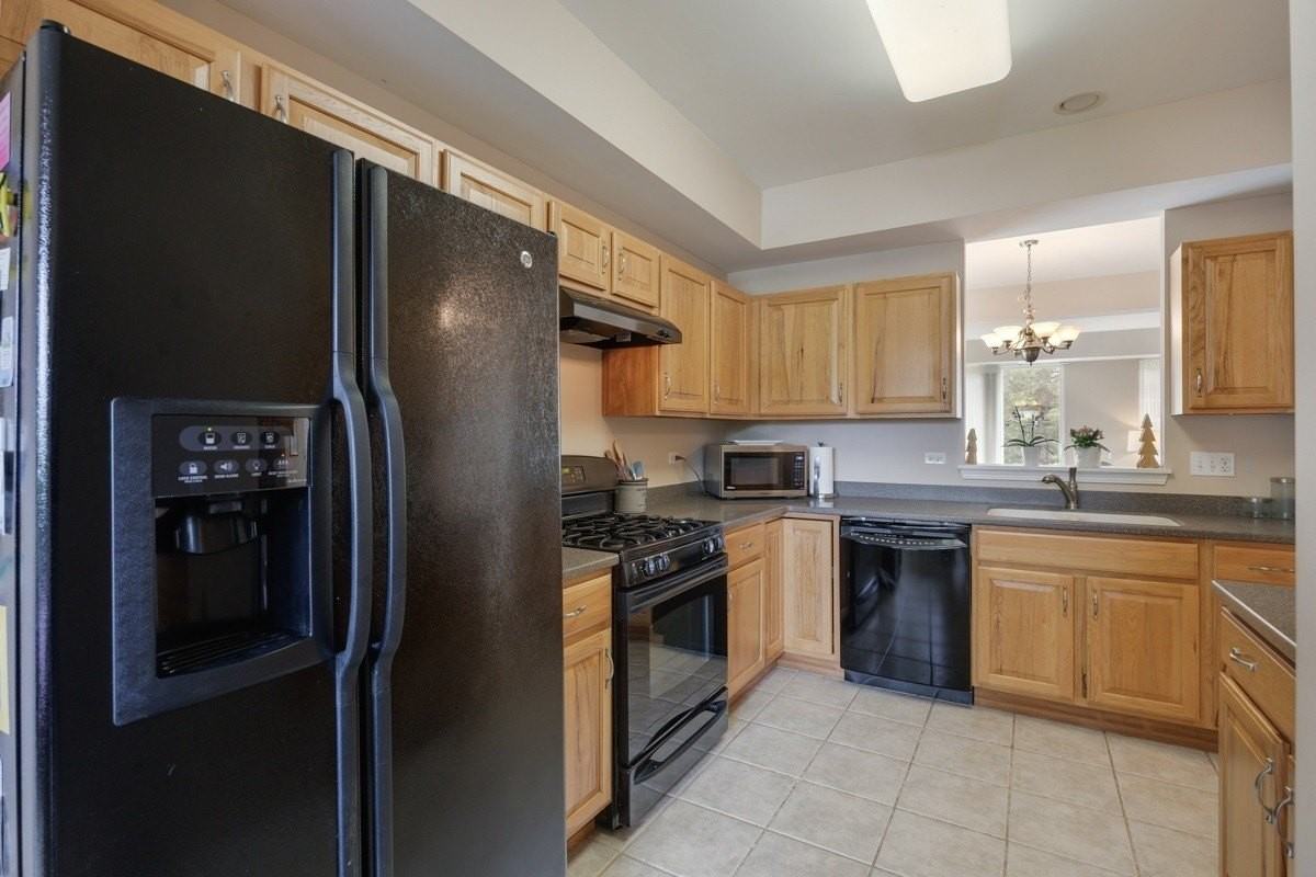 12452 Wedgemere Dr - Photo 4 of 20
