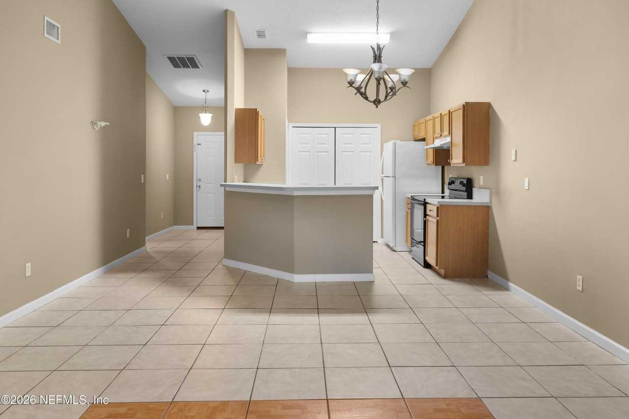 14 Empire Ln #B - Photo 4 of 11