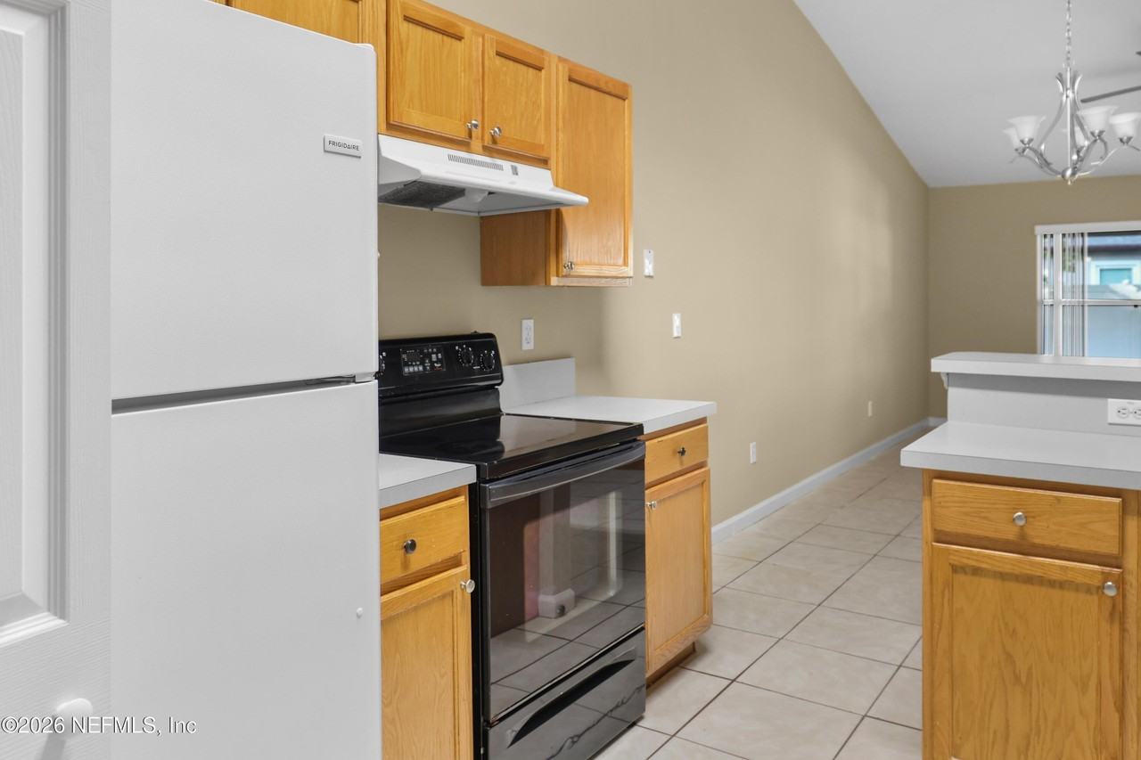 14 Empire Ln #B - Photo 7 of 11