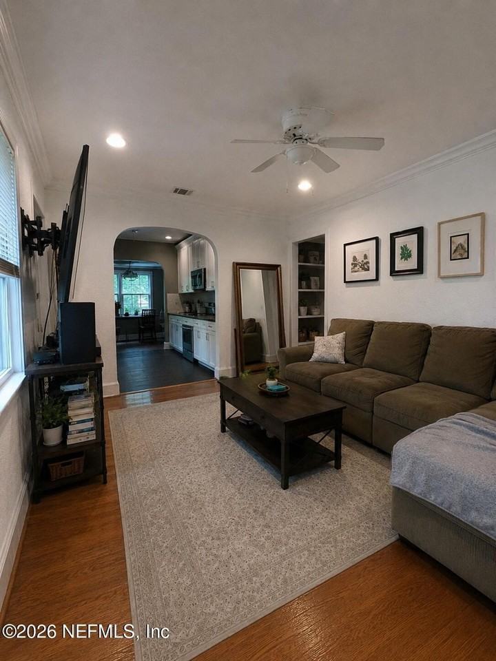 2844 Cherokee Cir S - Photo 5 of 21