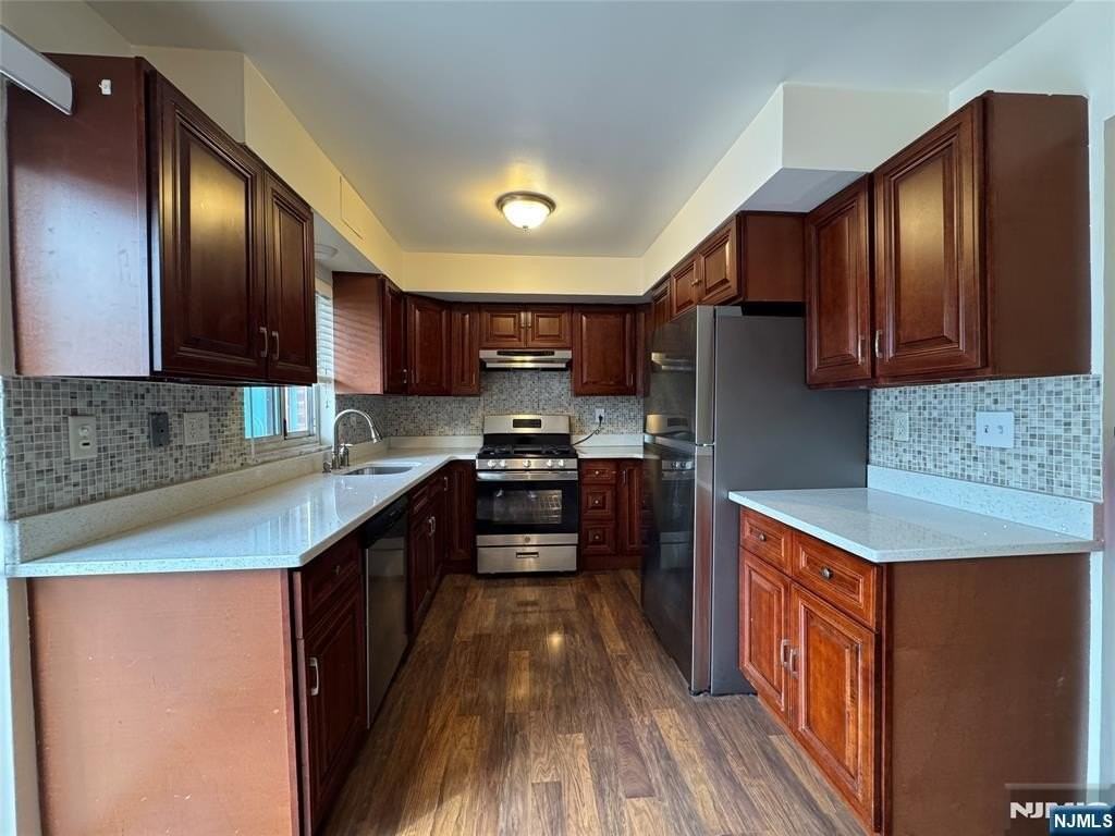 1323 Anderson Ave #15 - Photo 4 of 12