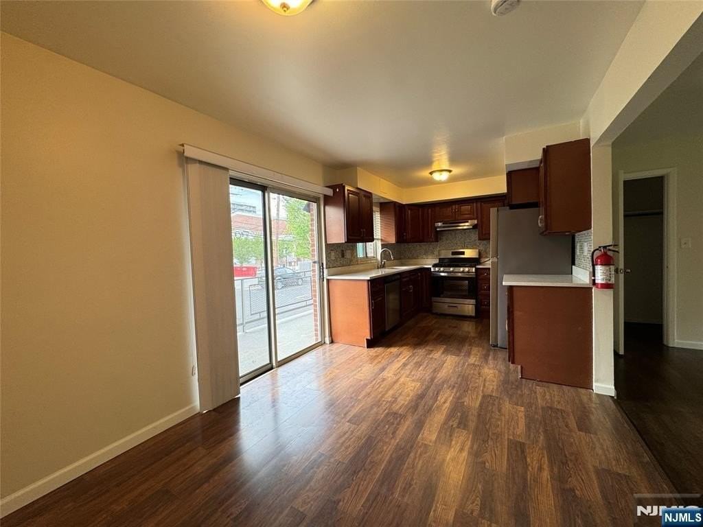 1323 Anderson Ave #15 - Photo 7 of 12