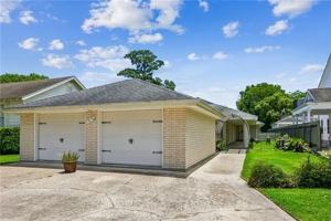 featured image of 121 Ridgeway Dr