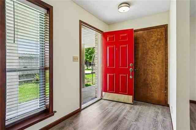 121 Ridgeway Dr - Photo 4 of 15