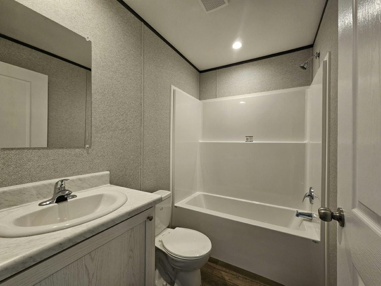 557 Suwanee Dr #2145 - Photo 4 of 8