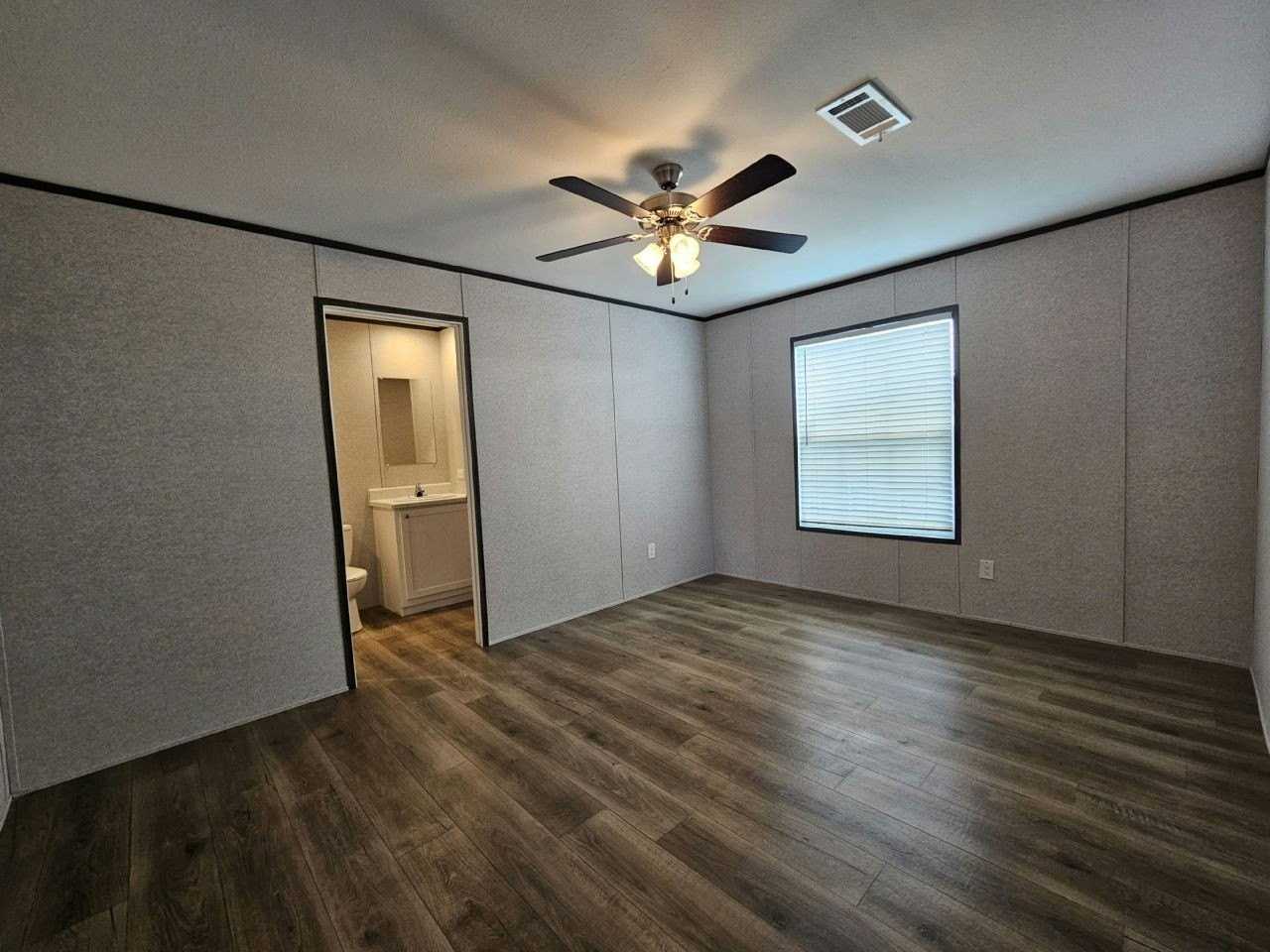 557 Suwanee Dr #2145 - Photo 5 of 8