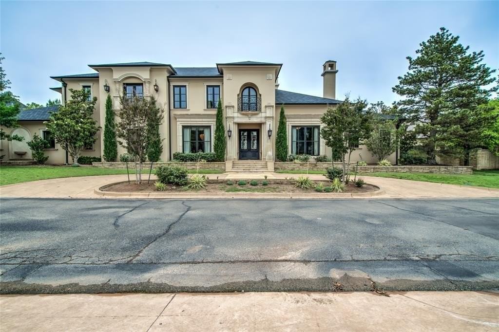 5701 Mistletoe Ct - Photo 2 of 50