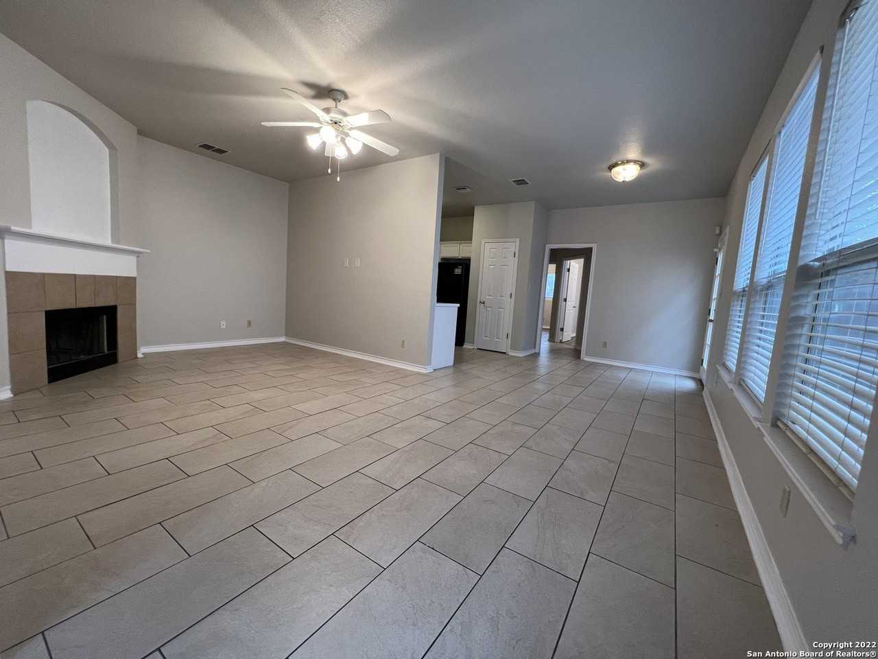 7047 Tourant Rd - Photo 3 of 13