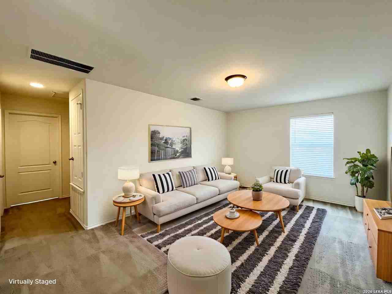 401 Ruby Ritz - Photo 6 of 46
