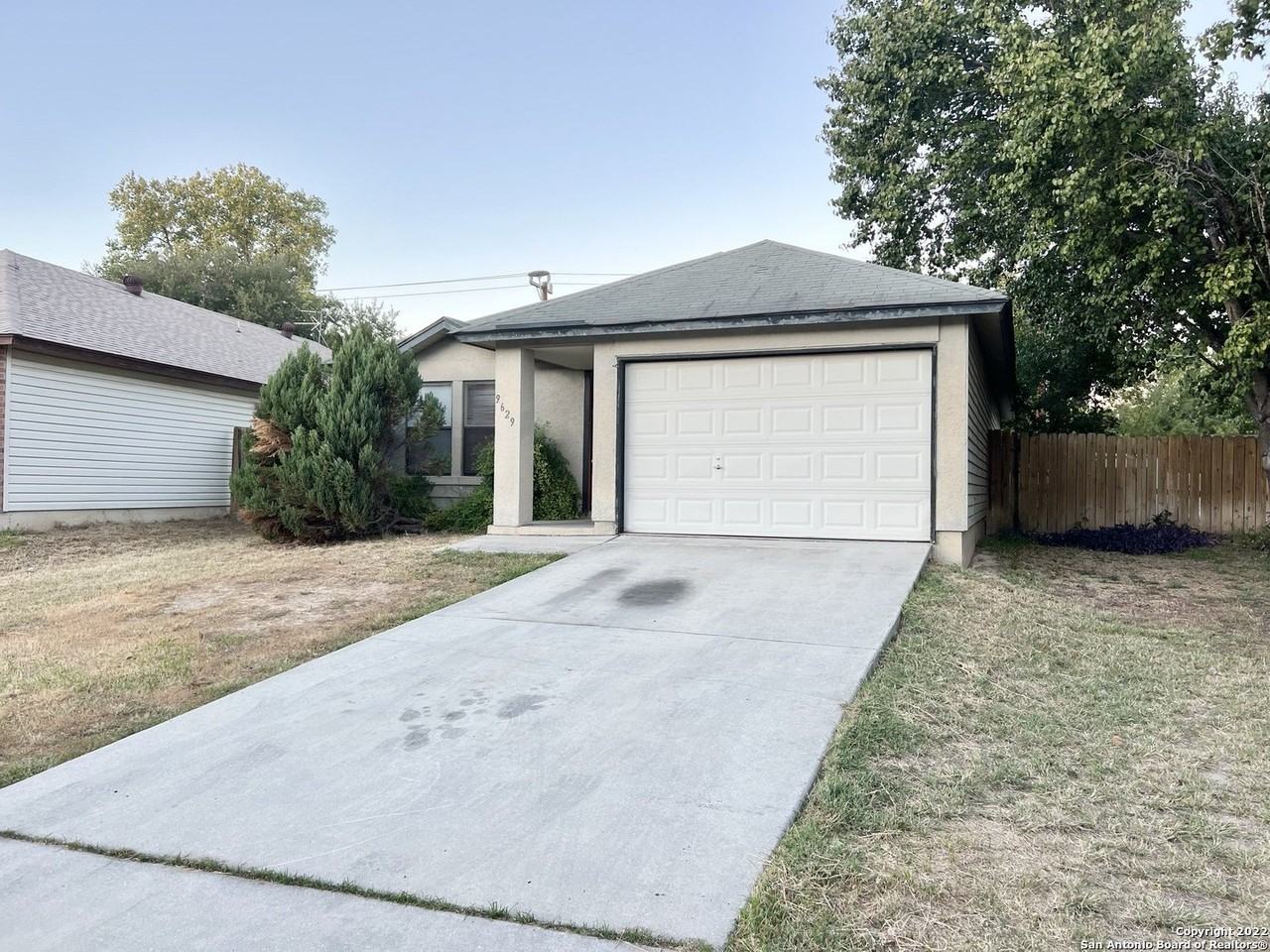 9629 Green Plain Dr - Photo 2 of 13
