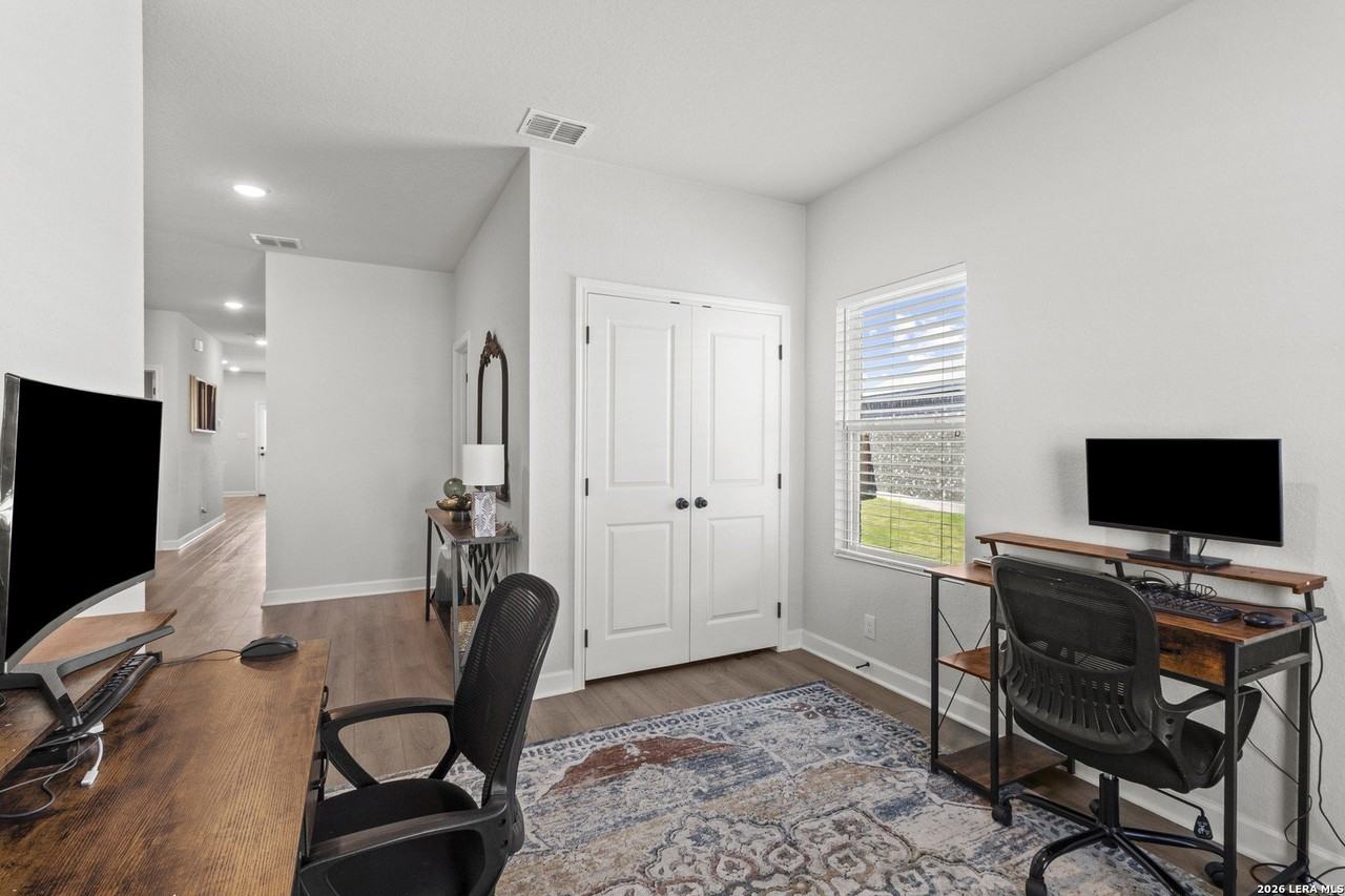 9905 Paseo Post Pl - Photo 7 of 40