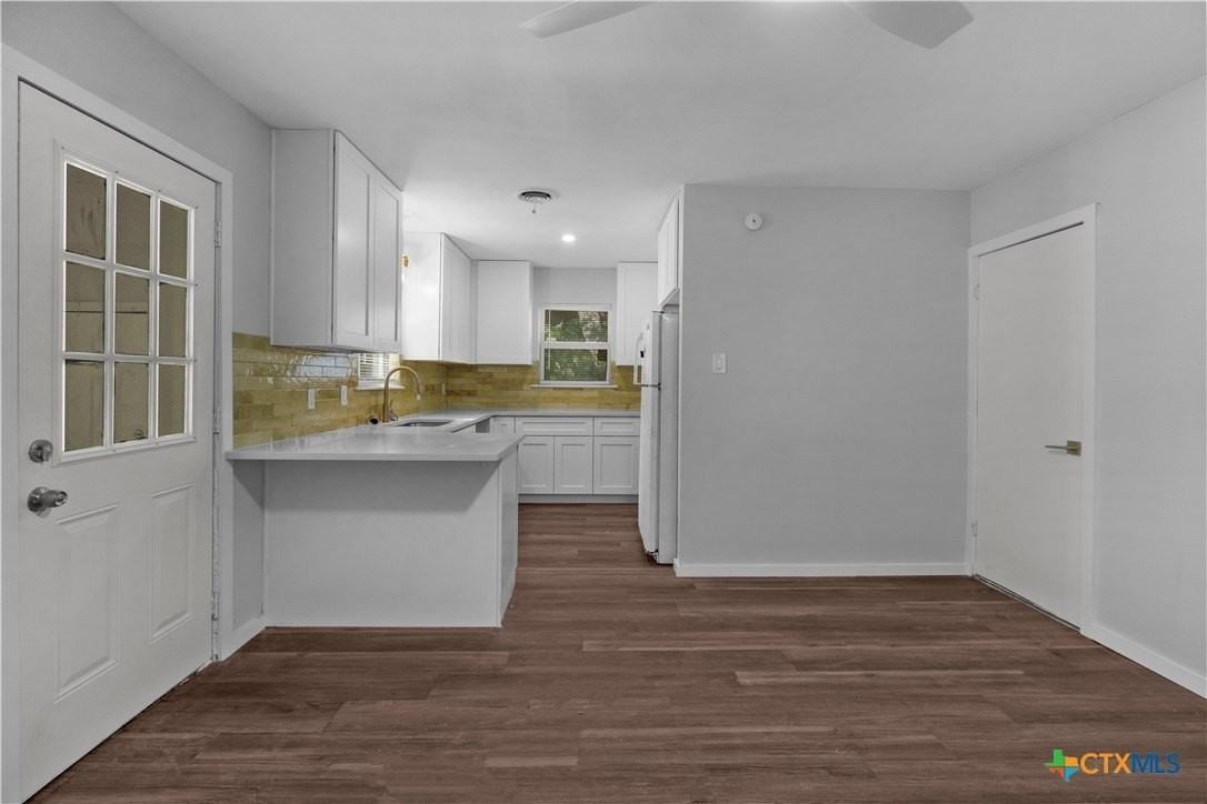 1302 Metropolitan Dr - Photo 4 of 13