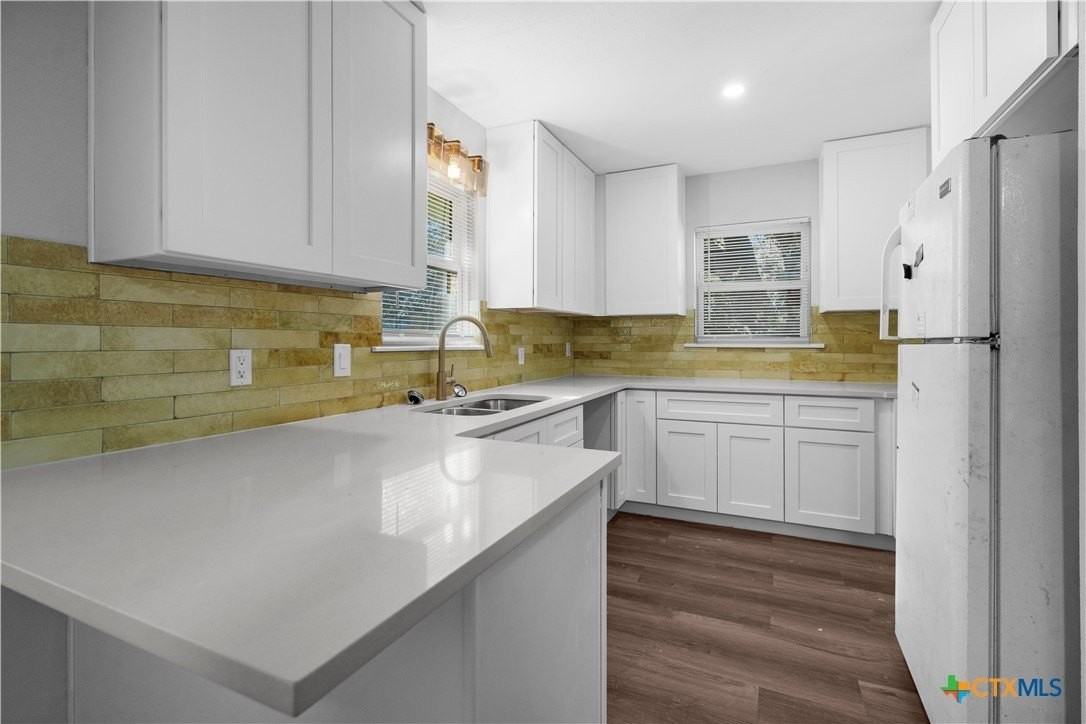 1302 Metropolitan Dr - Photo 5 of 13