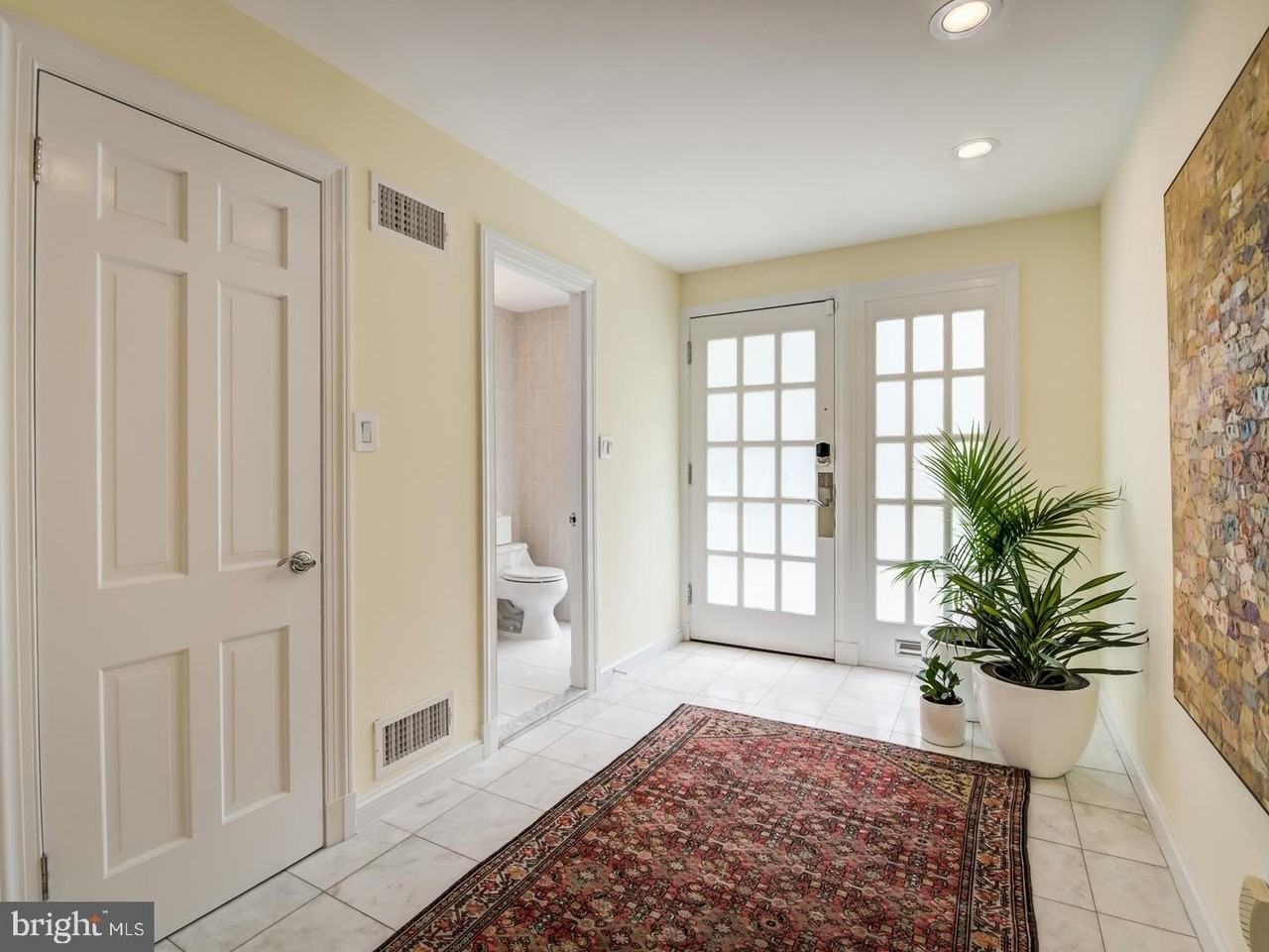 3147 O St Nw - Photo 5 of 50