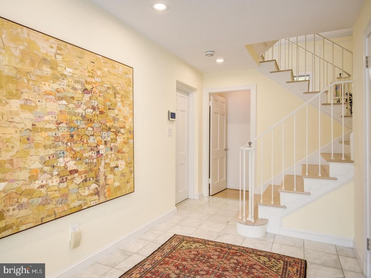 3147 O St Nw - Photo 7 of 50