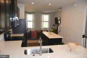 featured image of 230 S Newkirk St