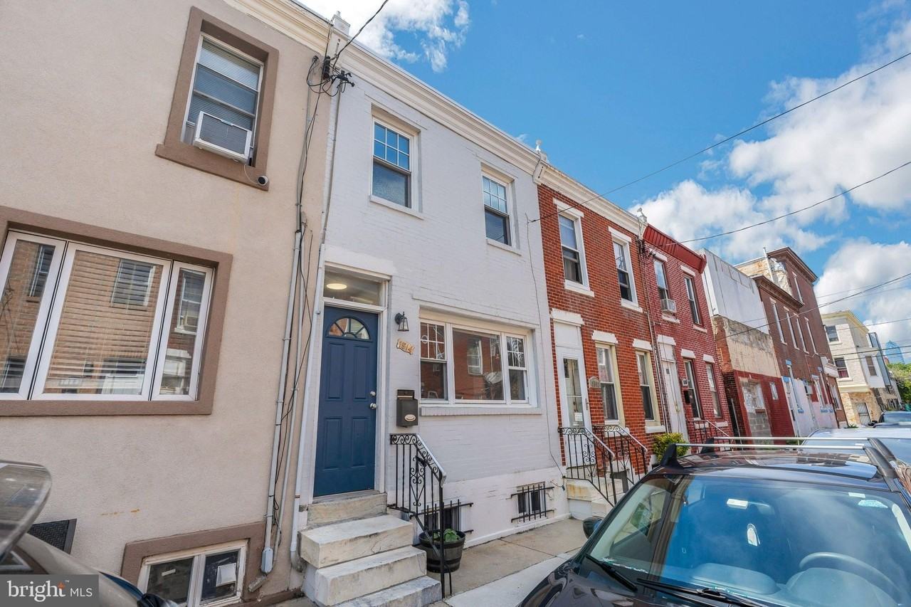 1514 S Mole St - Photo 2 of 30
