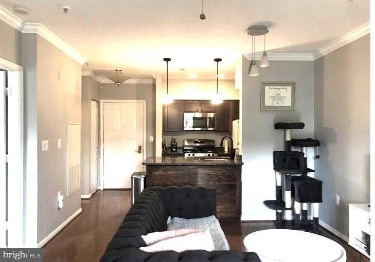 12915 Alton Sq #301 - Photo 3 of 17