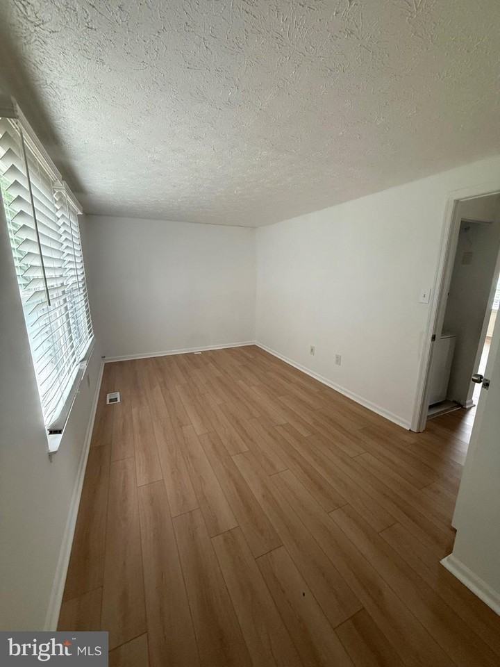 4703 Still Pl - Photo 2 of 20