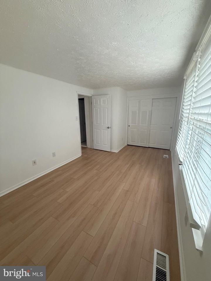 4703 Still Pl - Photo 5 of 20