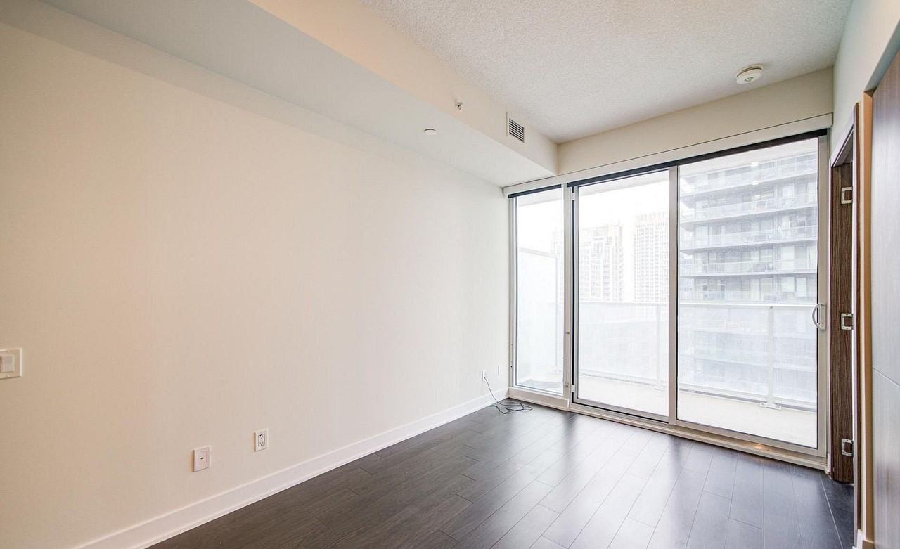 19 Bathurst Street #2102 - Photo 3 of 9