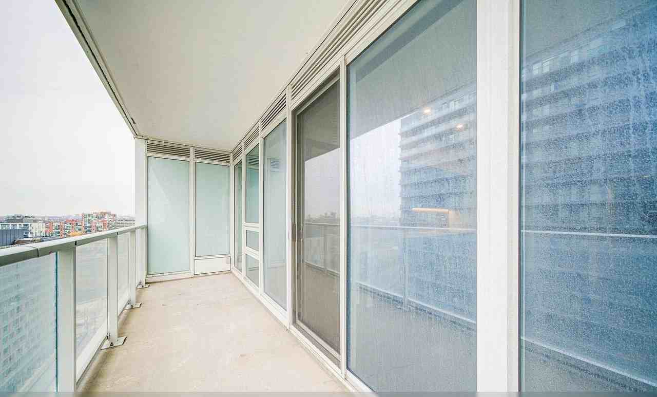 19 Bathurst Street #2102 - Photo 5 of 9