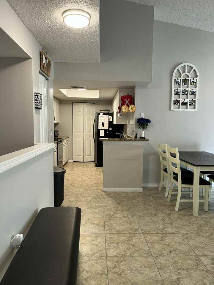 1200 Crestwood Ct S - Photo 2 of 14