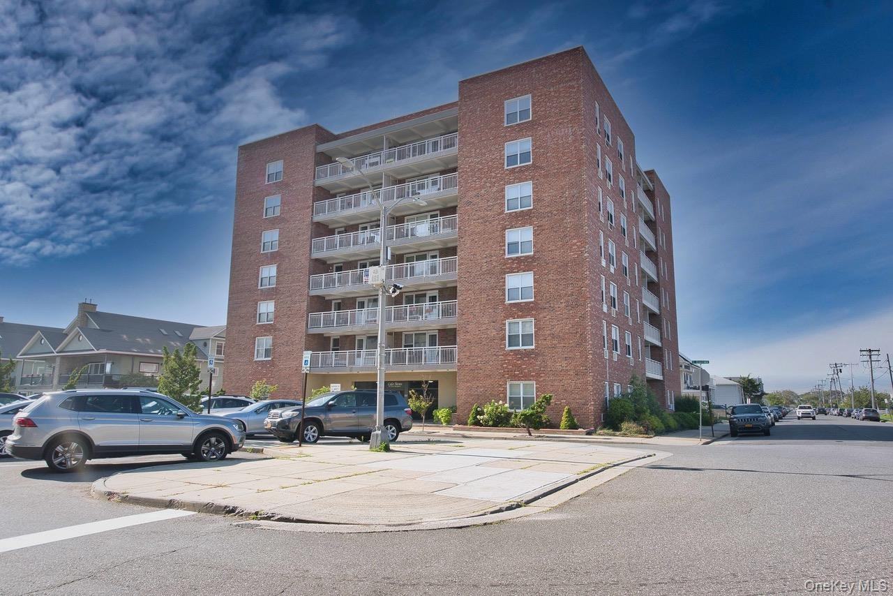 855 E Broadway ##5b - Photo 2 of 10