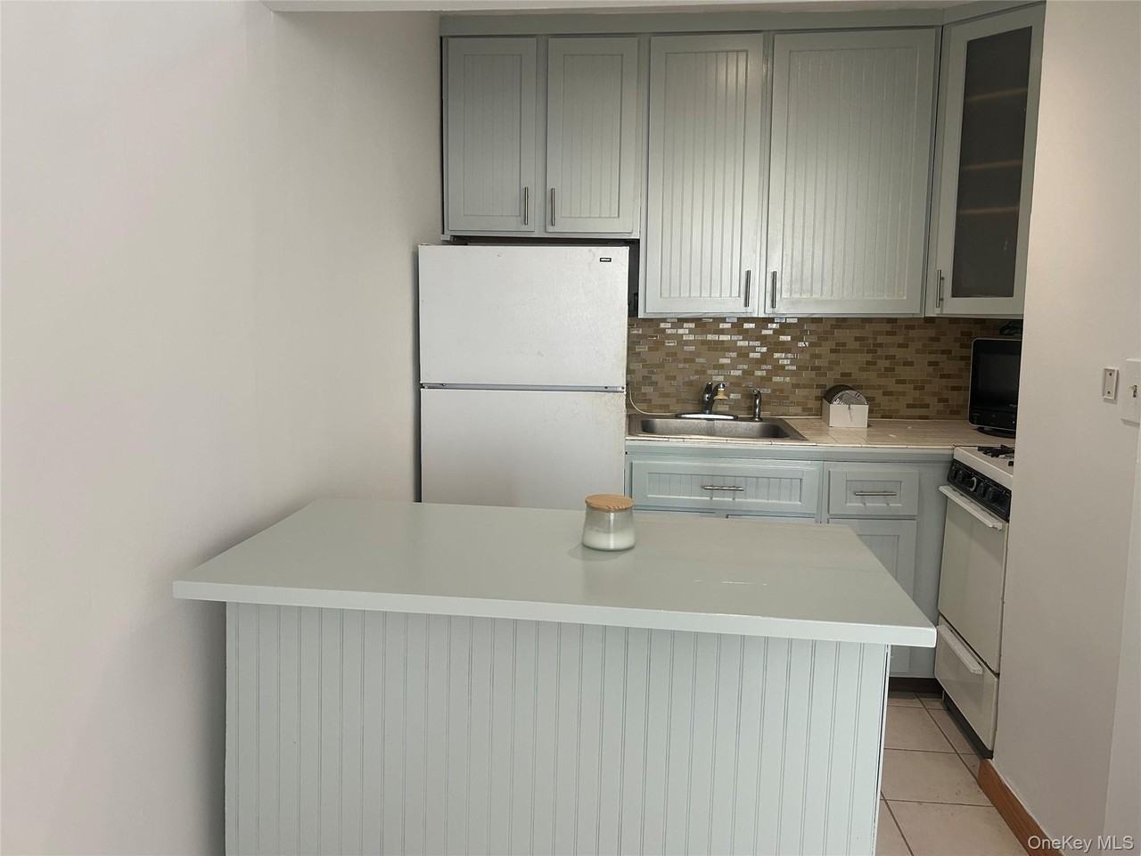855 E Broadway ##5b - Photo 6 of 10