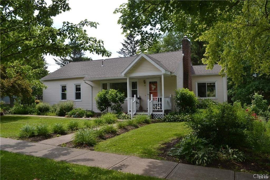 18 E Austin St - Photo 2 of 11