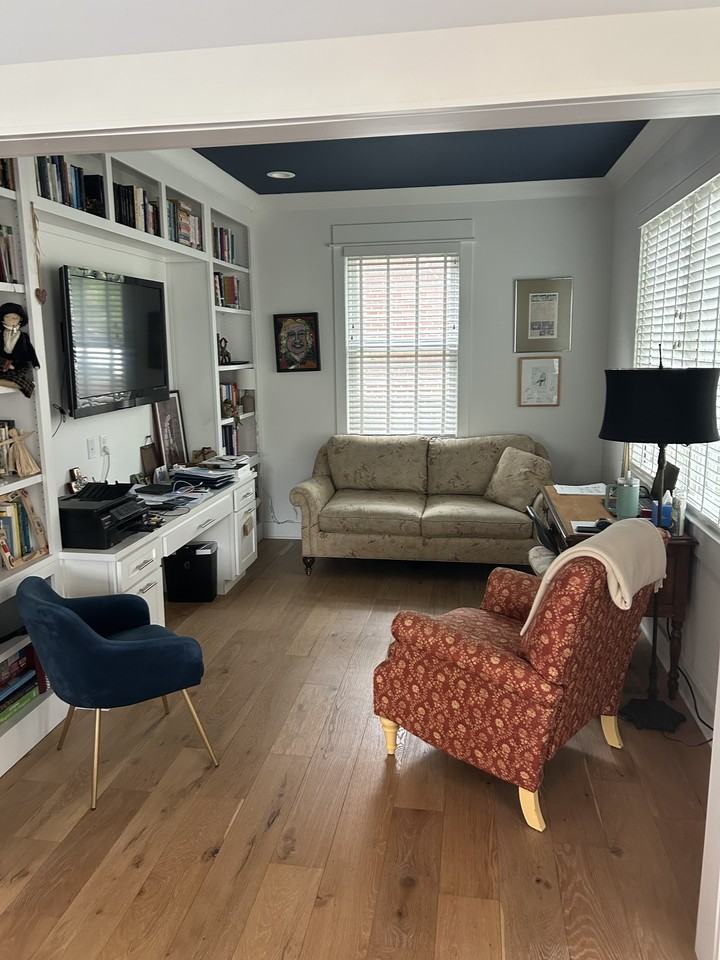 119 Morningside Dr #1 - Photo 3 of 11
