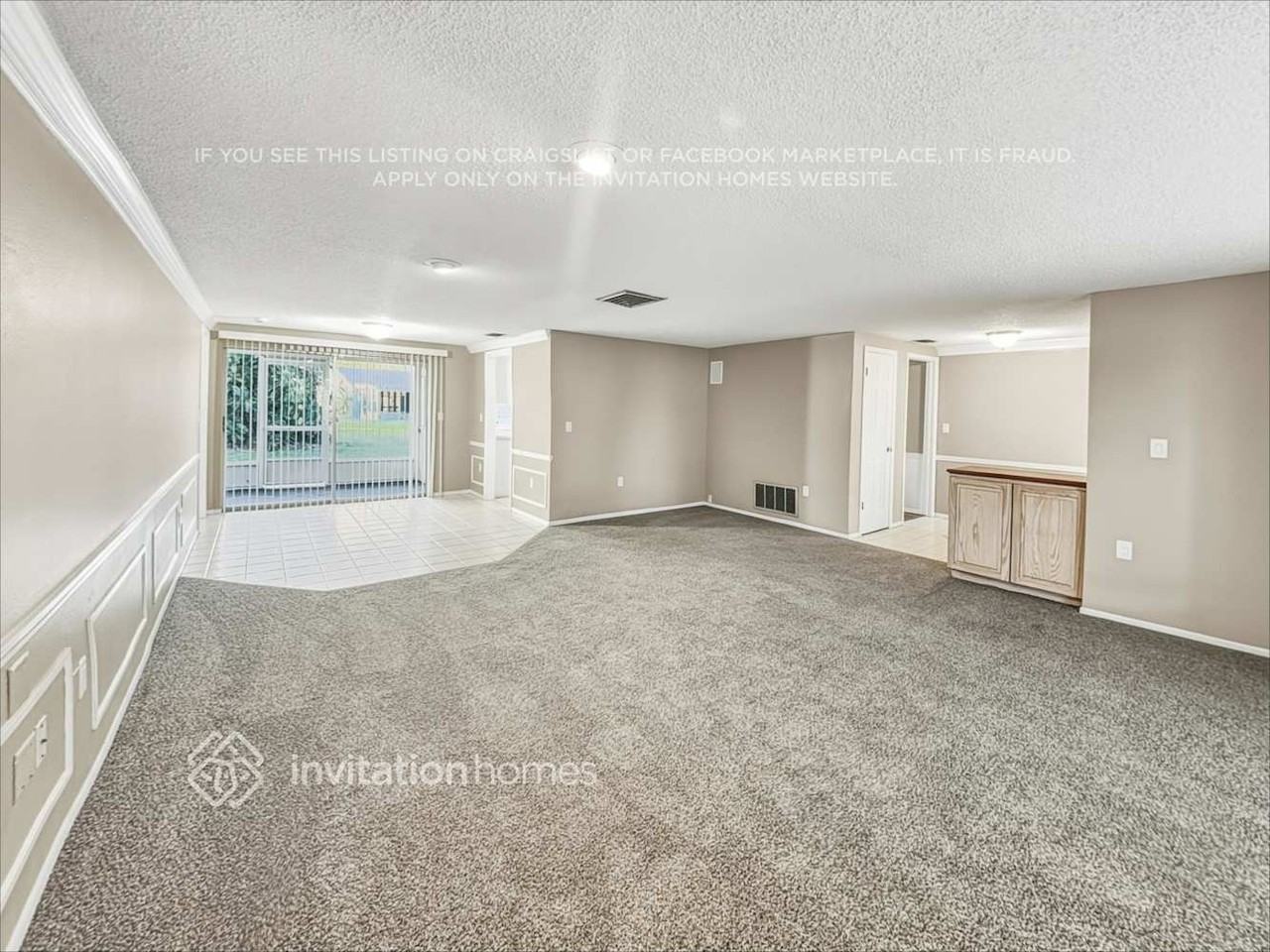 12206 Meadowbrook Ln - Photo 4 of 19