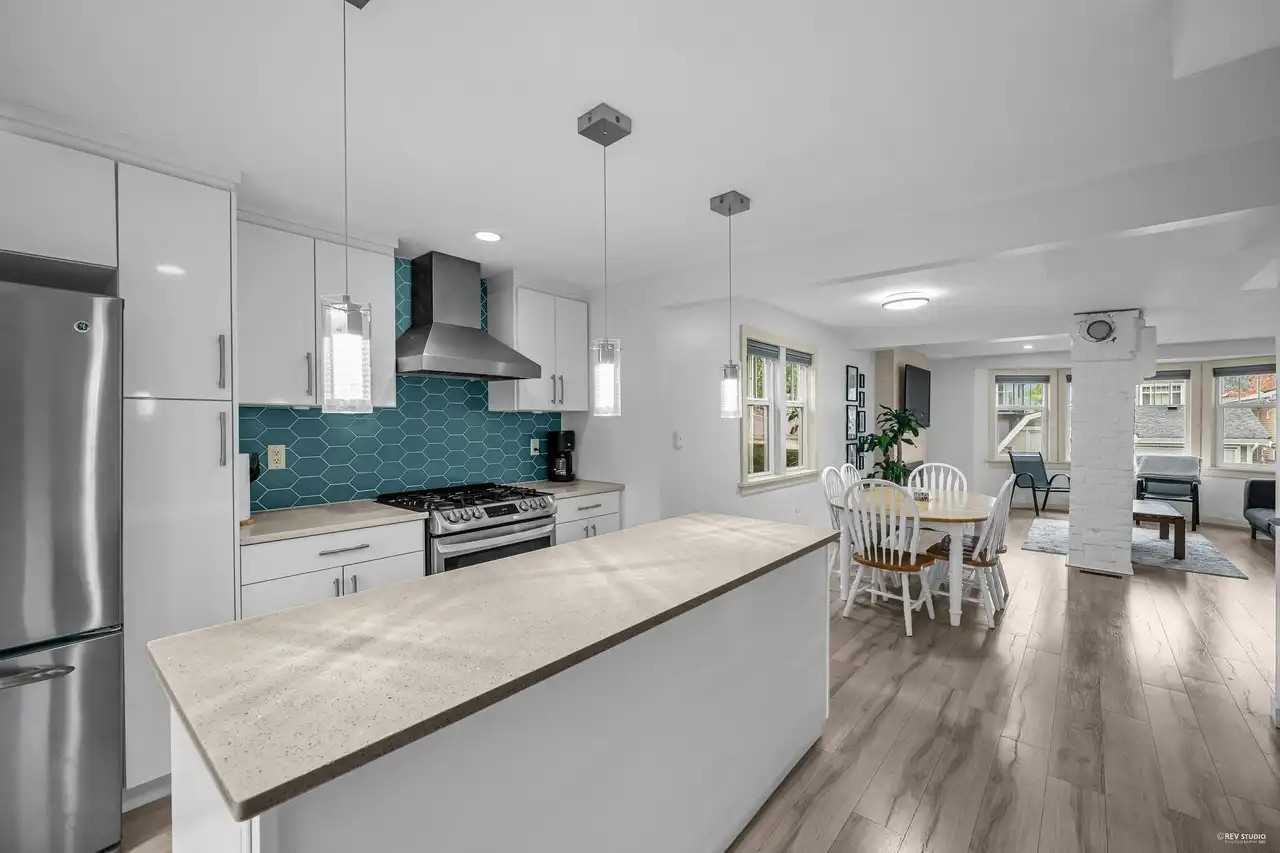 7849 Birch Street - Photo 3 of 11