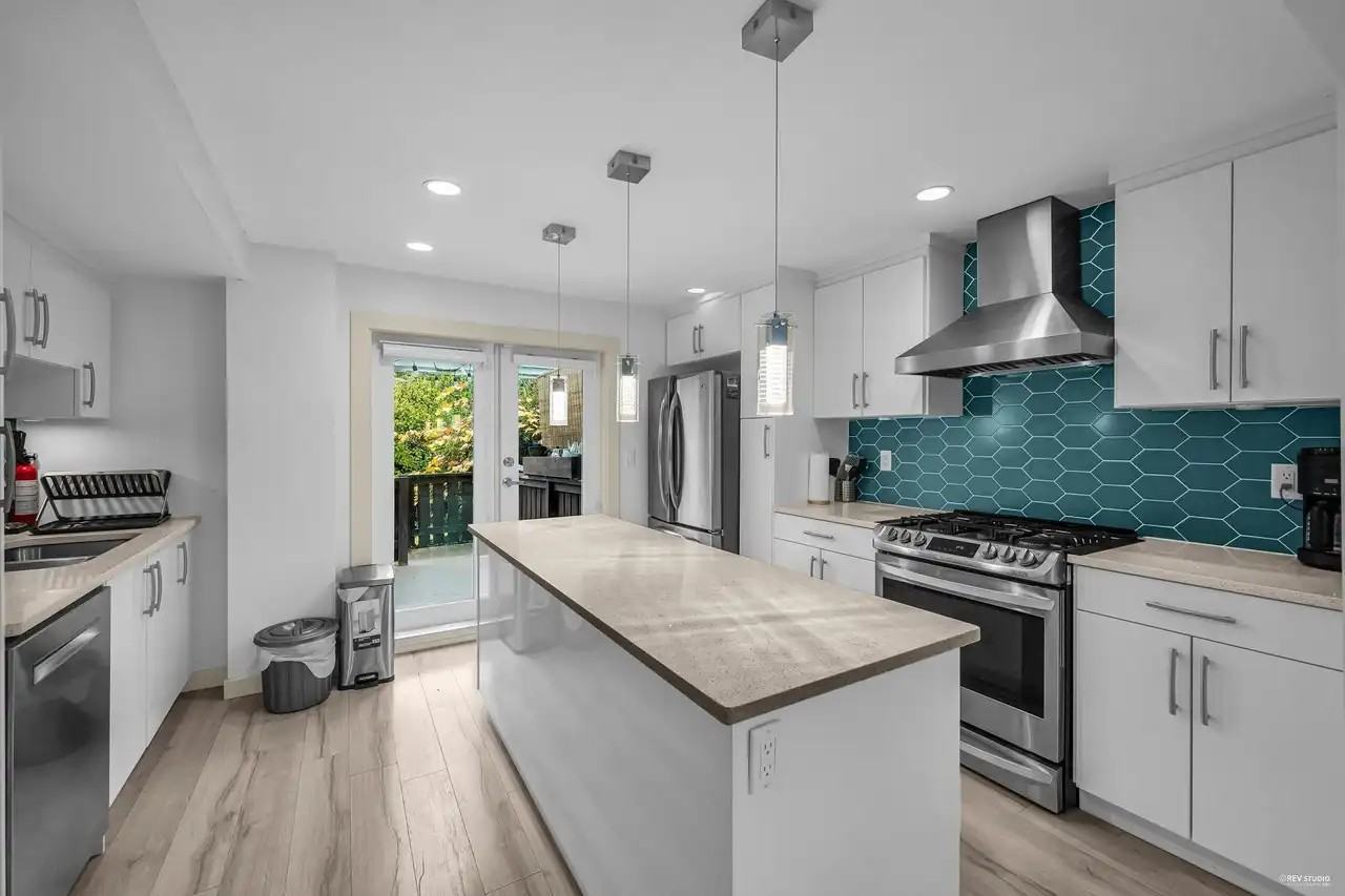 7849 Birch Street - Photo 6 of 11