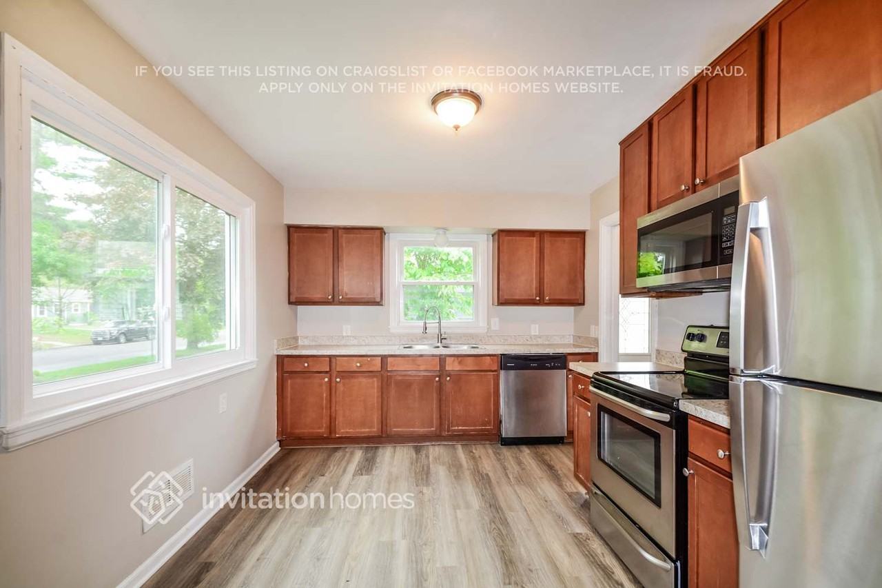 7228 Harriet Ave - Photo 6 of 18