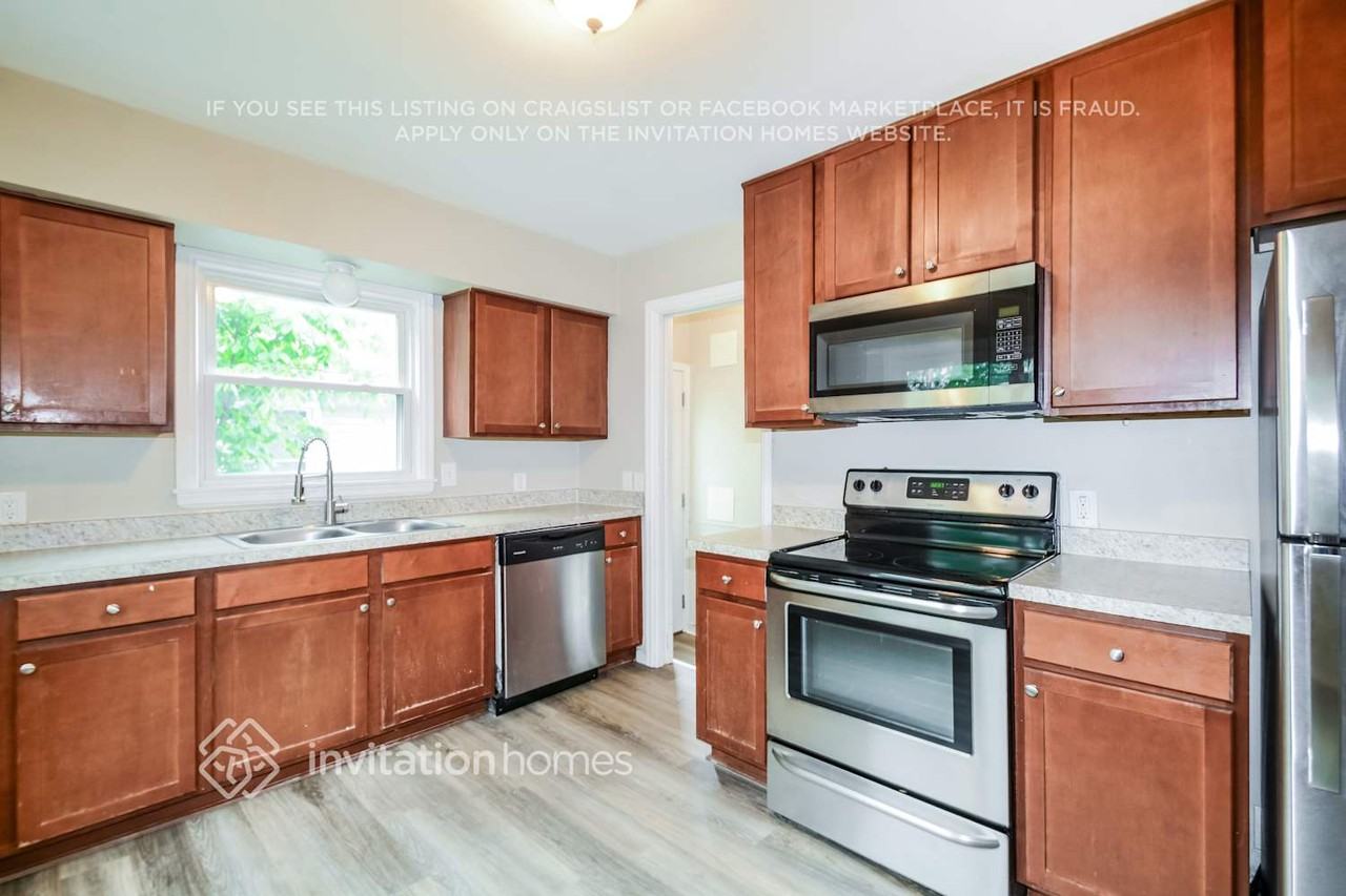 7228 Harriet Ave - Photo 7 of 18