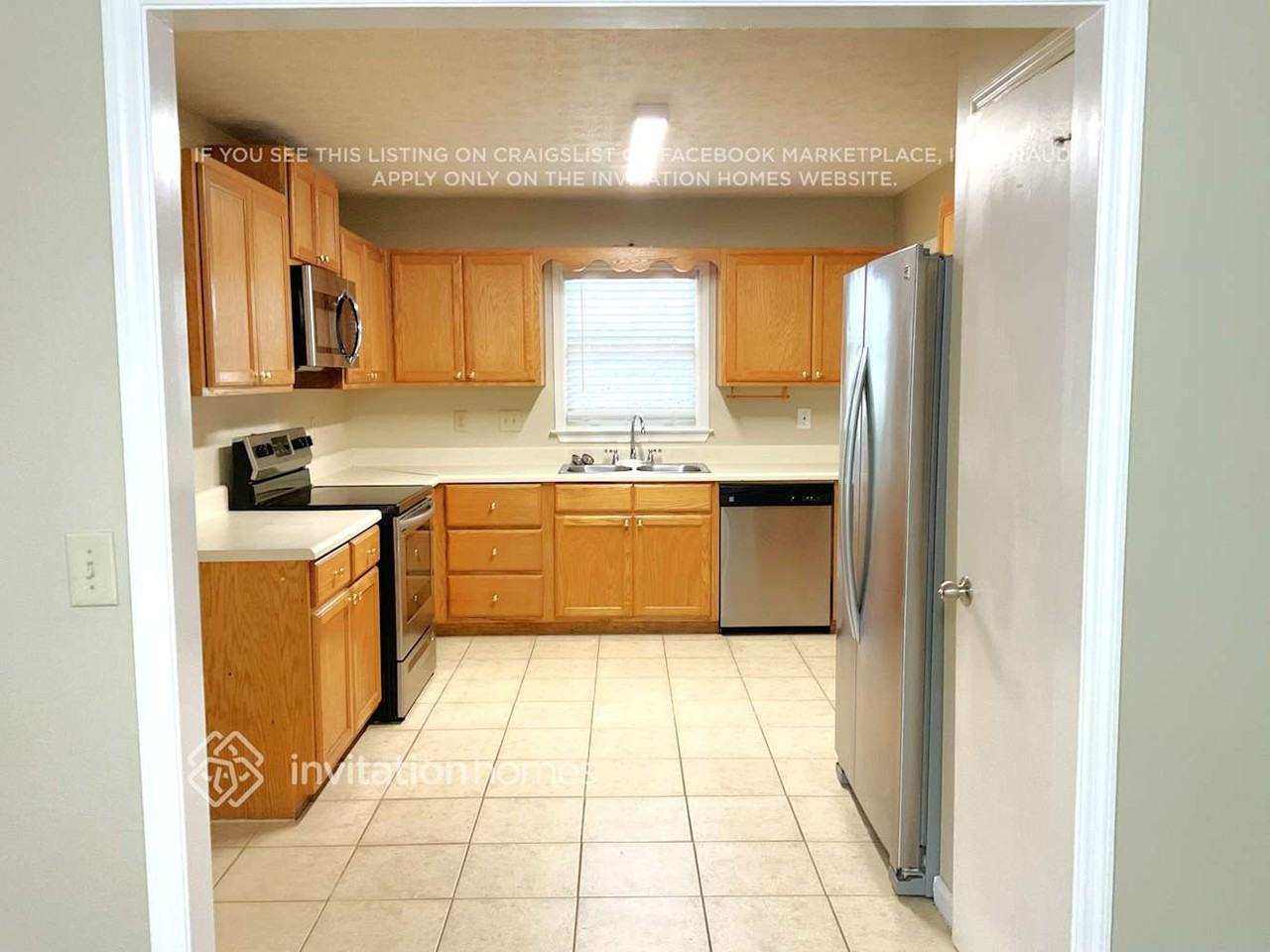 2501 Whitebluff Way - Photo 5 of 13