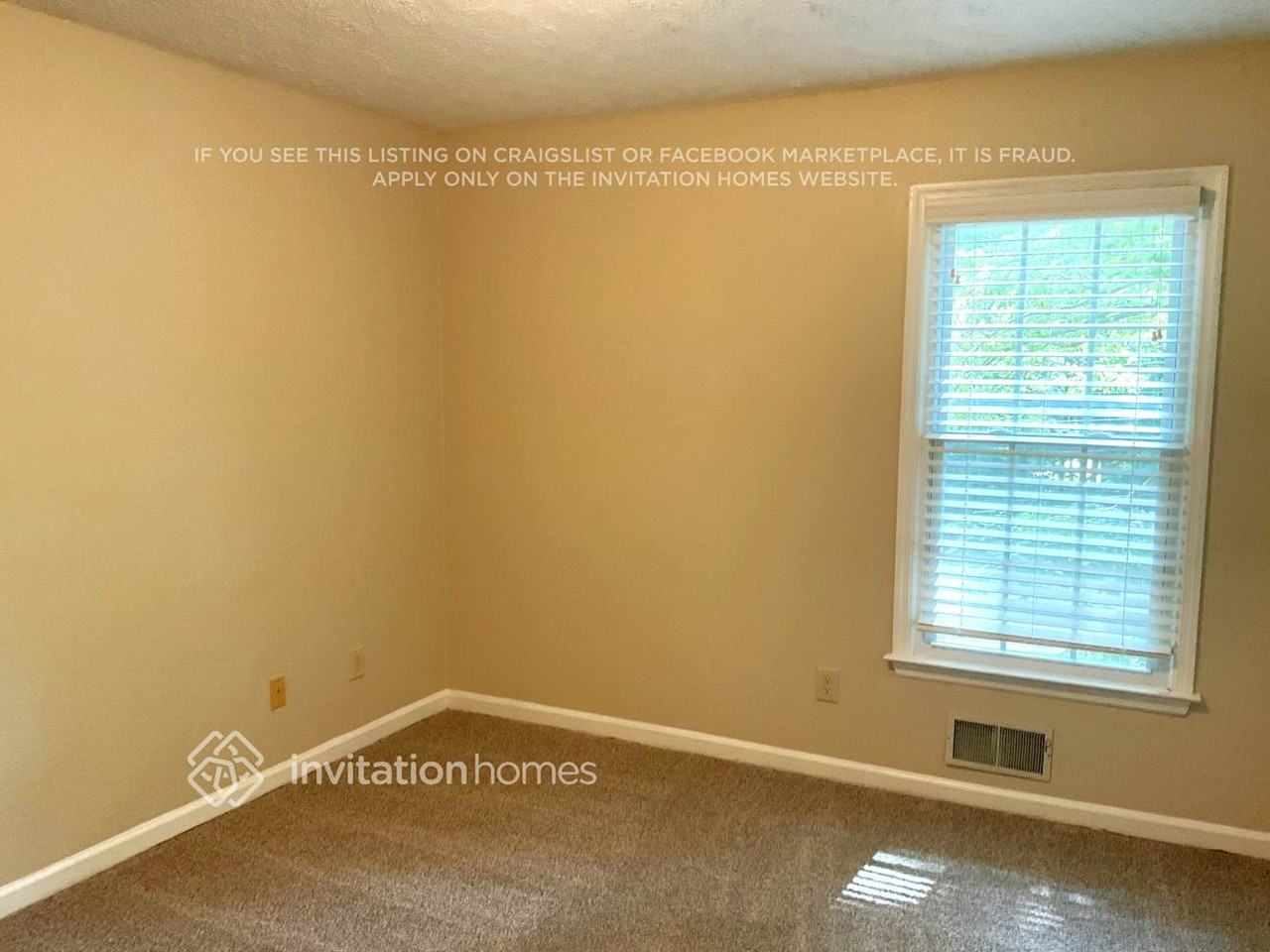 2501 Whitebluff Way - Photo 6 of 13