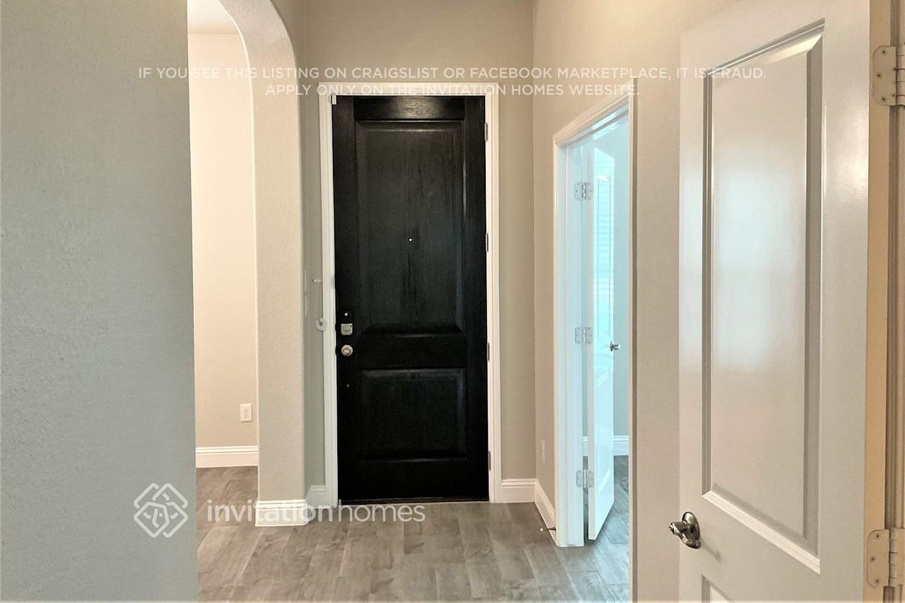 221 Honey Brook Ln - Photo 4 of 18
