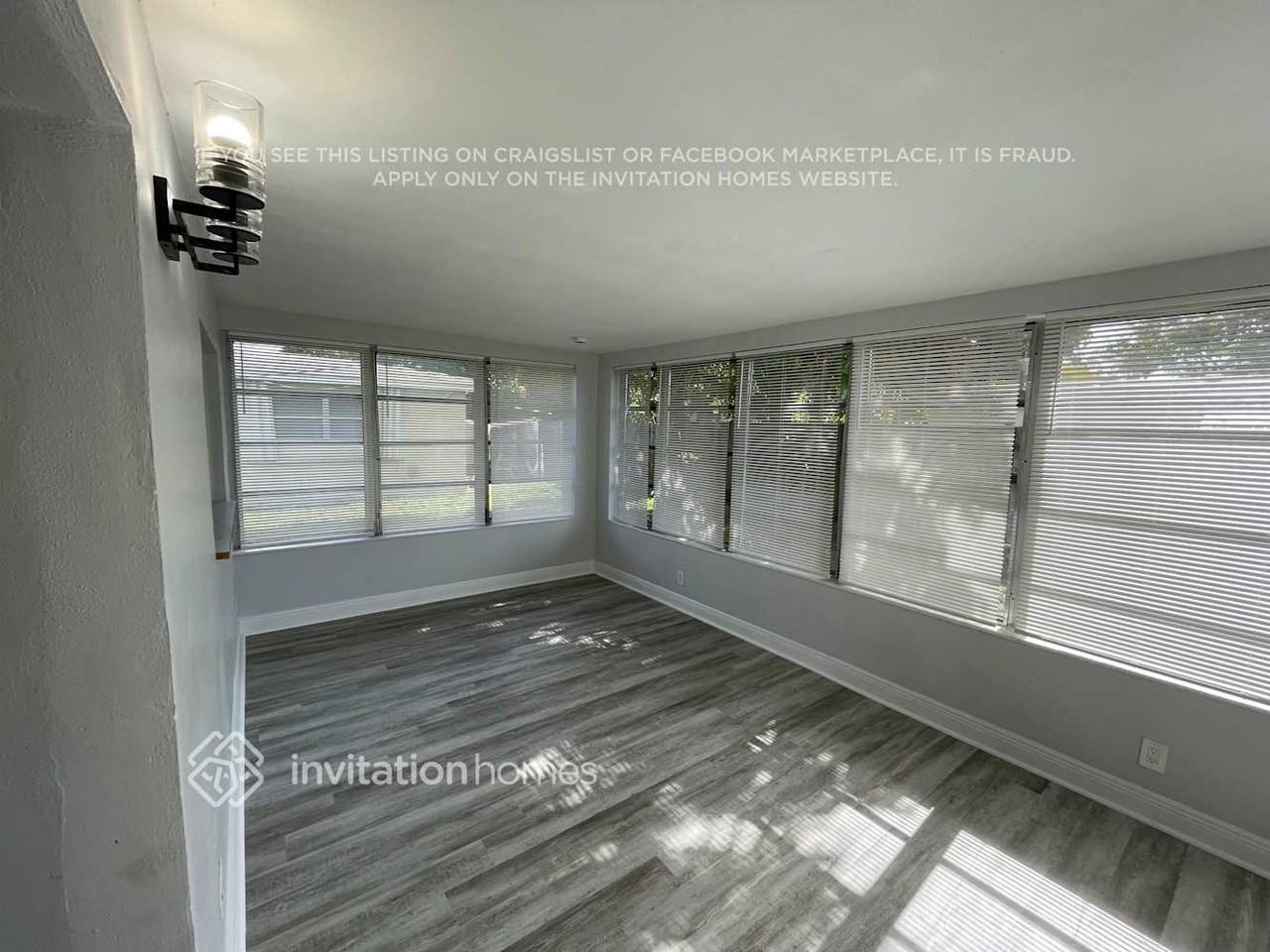 3540 Nw 34th Ter - Photo 4 of 16