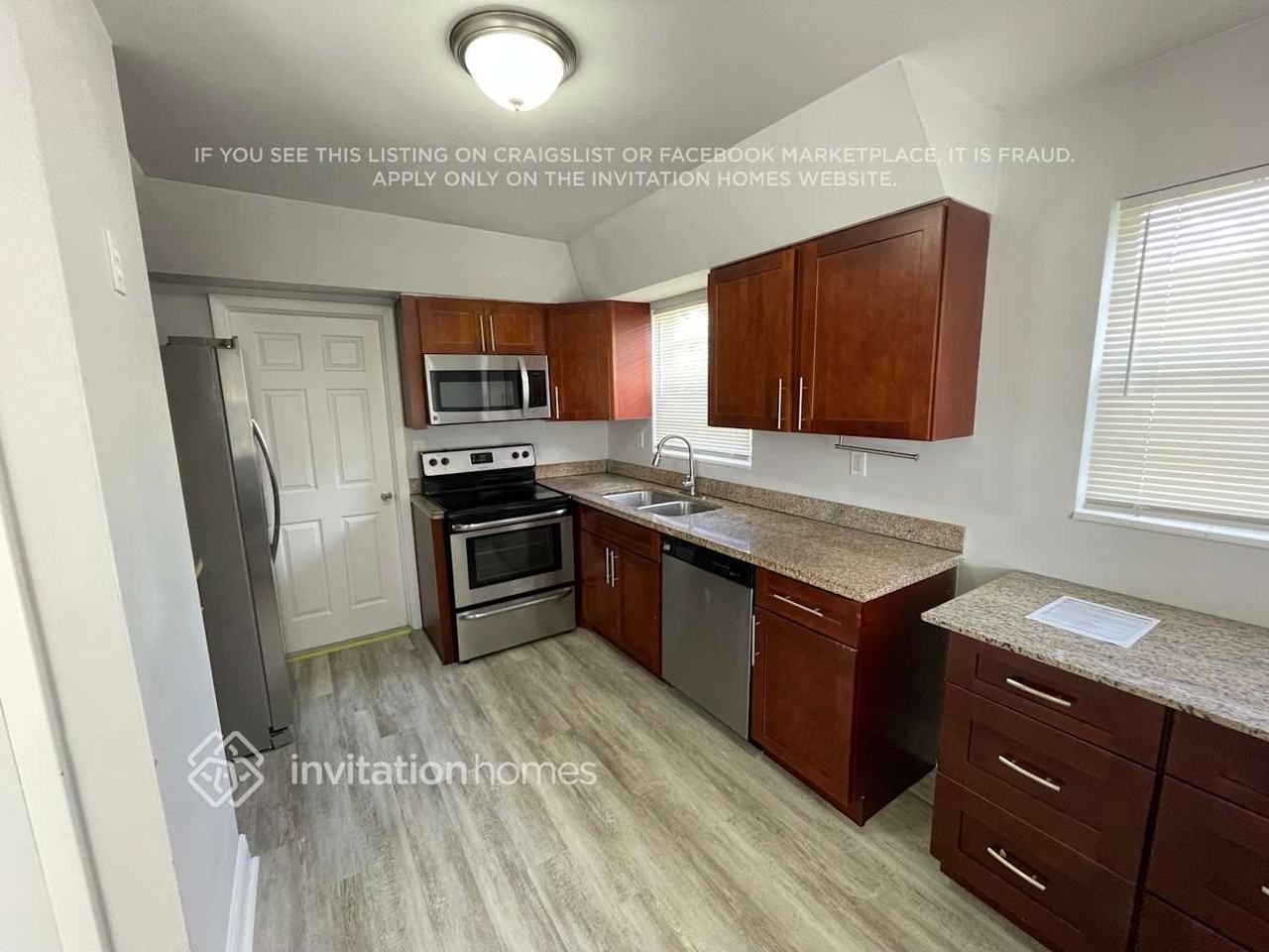3540 Nw 34th Ter - Photo 6 of 16