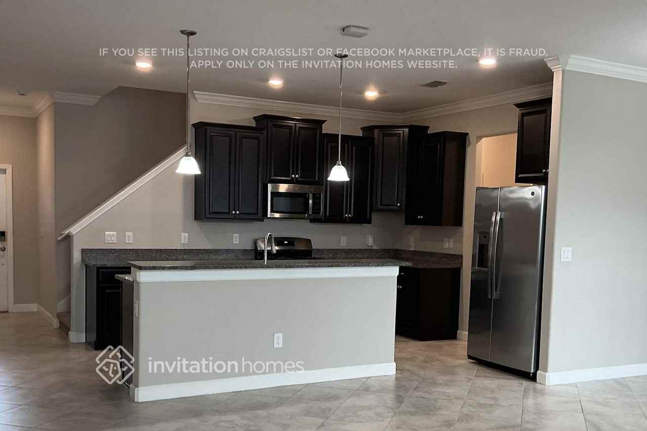 2860 Yellowhammer Way - Photo 3 of 25