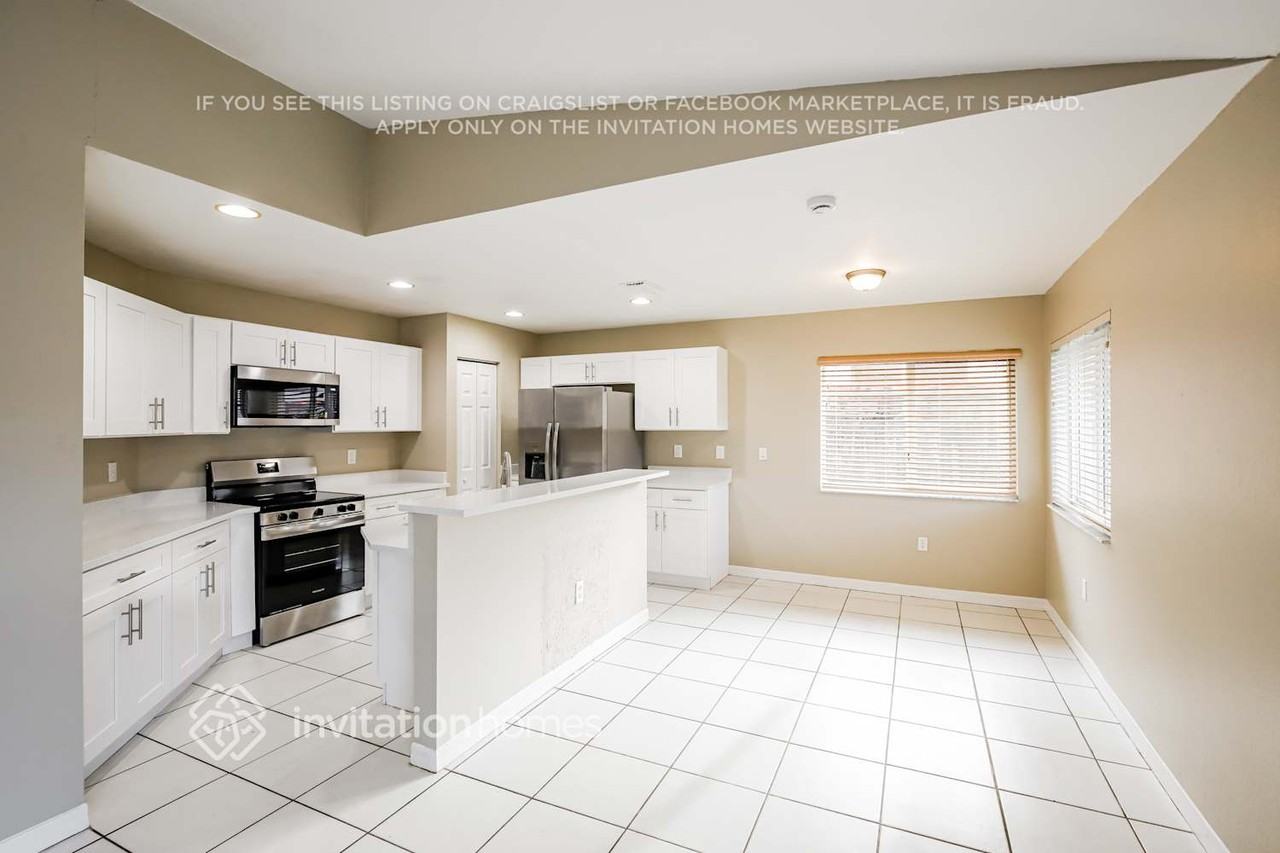 16887 Crestview Ln - Photo 5 of 17